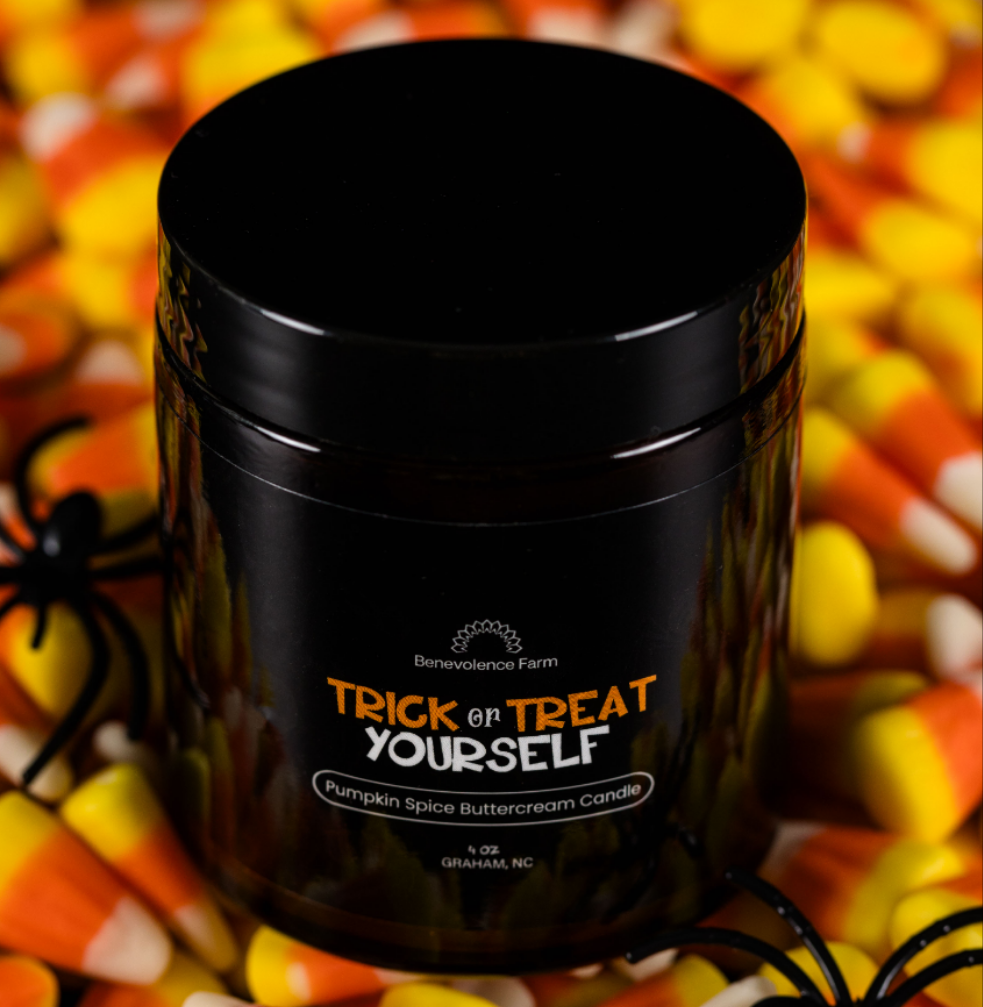 Trick or Treat Yourself Pumpkin Spice Buttercream Candle